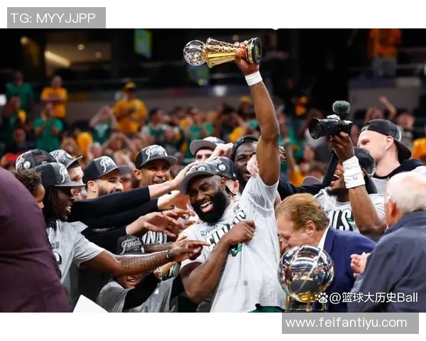 杰伦布朗狂砍41分6板7助5断1帽却难救球队首节火力全开表现引人注目