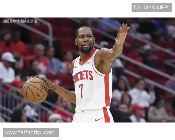 杜兰特强调球队五高阵容助力发挥身高体型优势提升竞争力